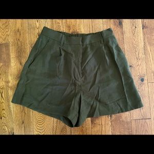 H&M dark green high waisted shorts NWT